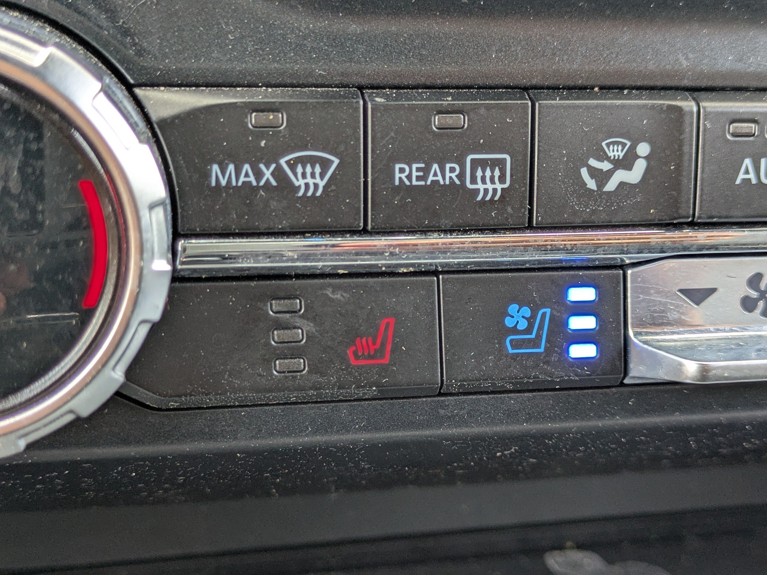 Used 2023 Ford F150 Lariat w/ Equipment Group 502A High AWD/4WD image 31