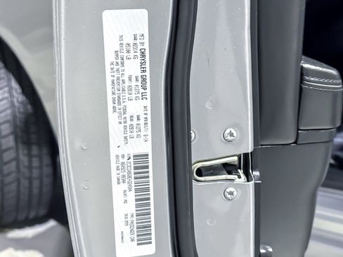 Used 2014 Dodge Charger SE image 20