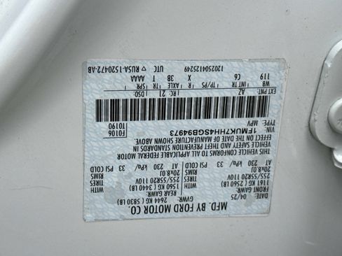 Used 2025 Ford Explorer Platinum RWD image 36