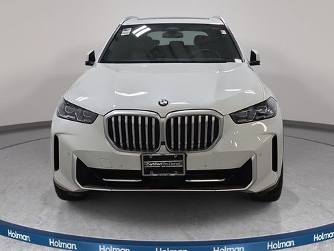 Certified 2024 BMW X5 xDrive40i w/ Premium Package AWD/4WD image 2