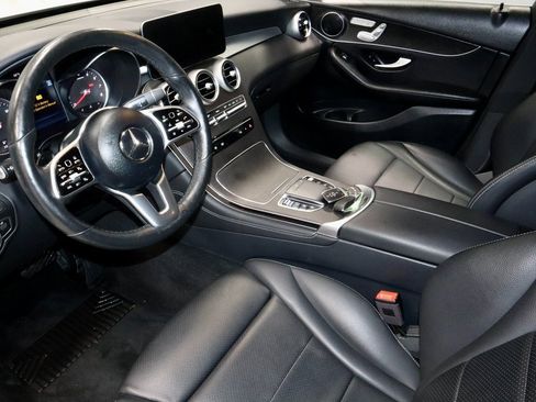Used 2020 Mercedes-Benz GLC 300 4MATIC image 23