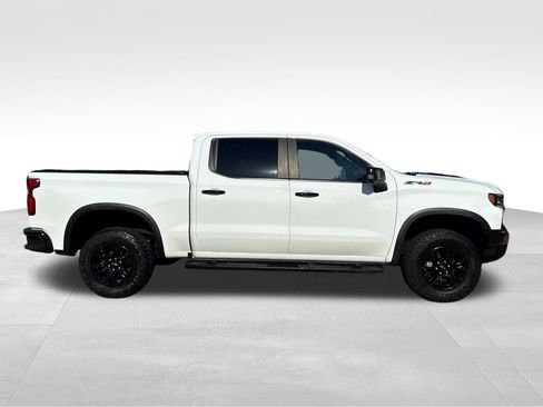Used 2023 Chevrolet Silverado 1500 ZR2 w/ Technology Package AWD/4WD image 7