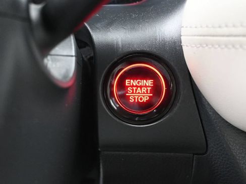 Used 2024 Honda HR-V LX image 19
