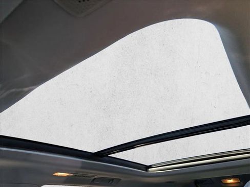 Used 2023 Toyota Highlander Platinum image 14