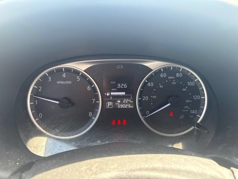 Used 2023 Nissan Kicks S FWD image 6