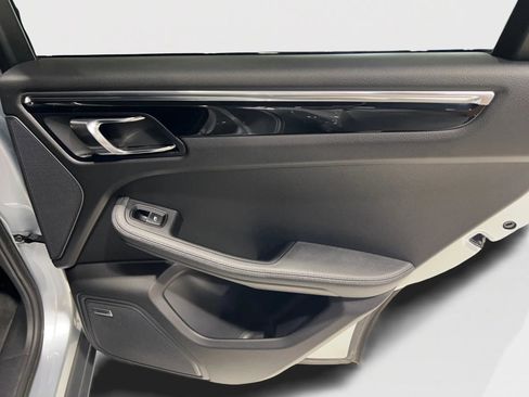 Used 2016 Porsche Macan S w/ Premium Package Plus image 28