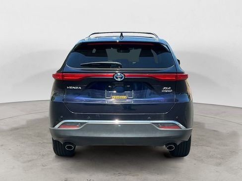Used 2021 Toyota Venza XLE AWD/4WD image 4