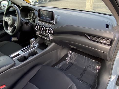 Used 2025 Nissan Sentra SV image 12