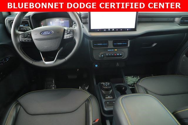 Used 2025 Ford Maverick Lobo AWD/4WD image 17