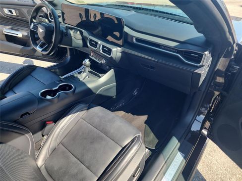 Used 2024 Ford Mustang Premium image 17