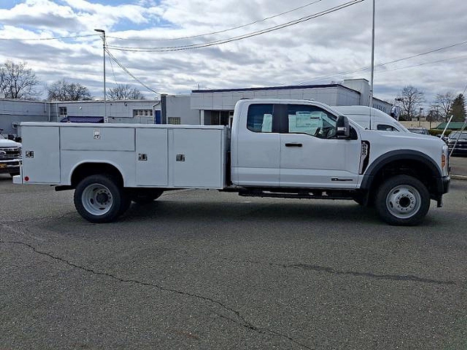 New 2024 Ford F550 2WD SuperCab Super Duty image 7