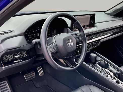 Used 2024 Honda Accord Sport image 17