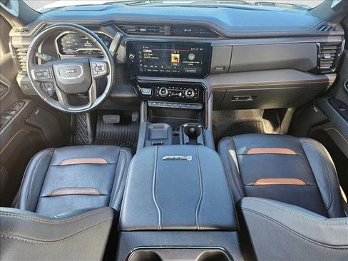 Used 2024 GMC Sierra 2500 AT4 w/ Technology Package image 16