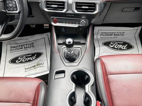 Used 2024 Ford Mustang GT Premium image 18