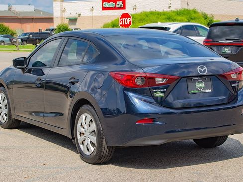 Used 2015 MAZDA MAZDA3 i SV FWD image 7