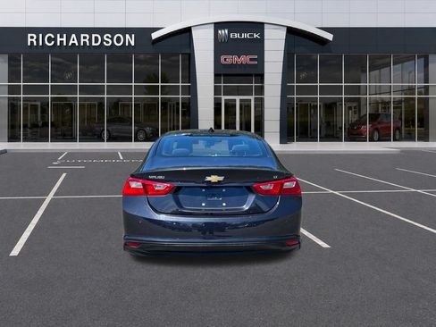 Used 2023 Chevrolet Malibu LT w/ Driver Confidence Package FWD image 4