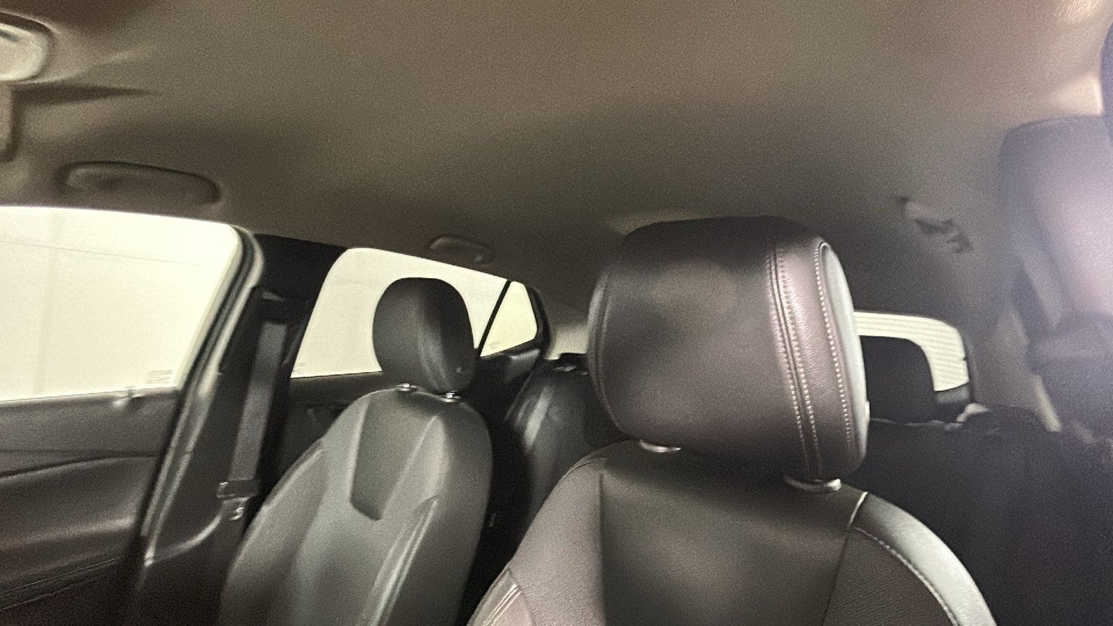 Used 2023 Buick Encore GX Select w/ Sport Touring Package FWD image 16