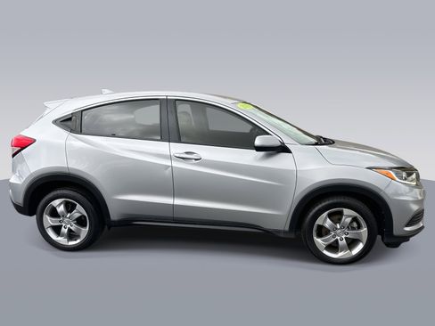 Used 2019 Honda HR-V LX image 2