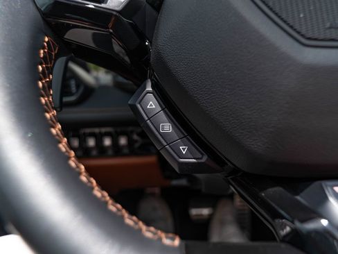 Used 2023 Lamborghini Huracan EVO AWD/4WD image 14