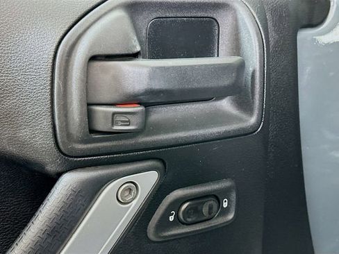 Used 2015 Jeep Wrangler Unlimited Sahara w/ Dual Top Group image 16