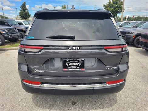 New 2025 Jeep Grand Cherokee Limited image 11
