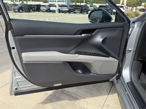 Used 2024 Toyota Camry XSE image 10