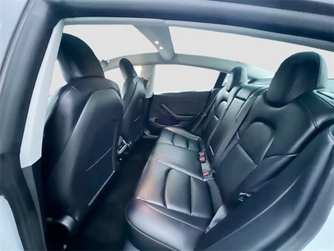 Used 2023 Tesla Model 3 Standard Range image 24