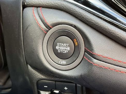 Used 2024 Dodge Durango GT RWD image 41
