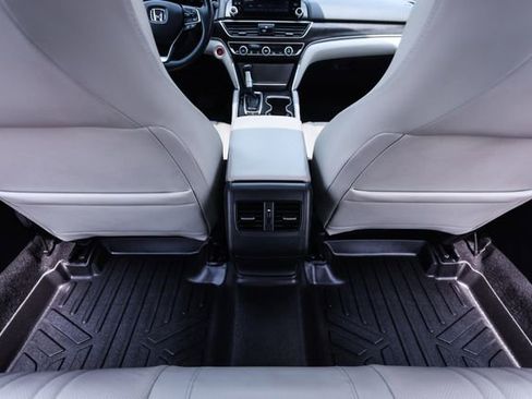 Used 2018 Honda Accord EX-L image 25