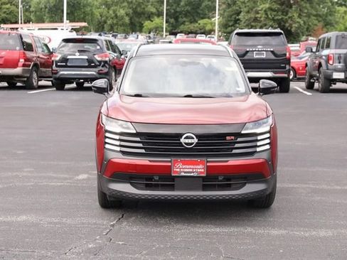 Certified 2025 Nissan Kicks SR AWD/4WD image 5