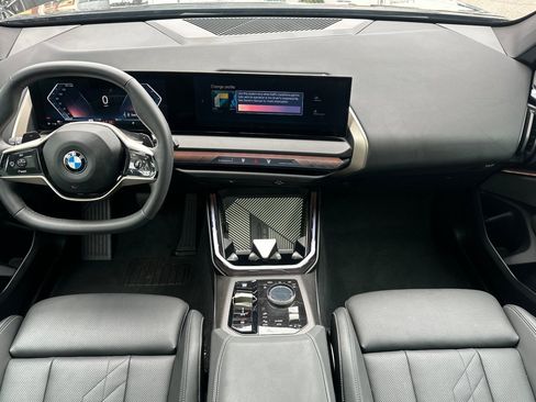 Used 2025 BMW X3 xDrive30i w/ M Sport Package AWD/4WD image 12