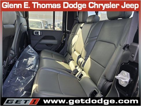 New 2026 Jeep Gladiator Mojave AWD/4WD image 12