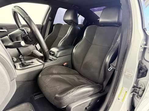 Used 2022 Dodge Charger R/T w/ Plus Group image 11