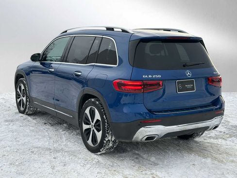 Used 2024 Mercedes-Benz GLB 250 4MATIC image 5