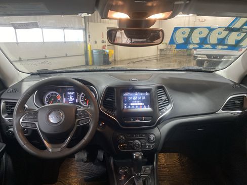 Used 2021 Jeep Cherokee Latitude Plus w/ Security Package image 6