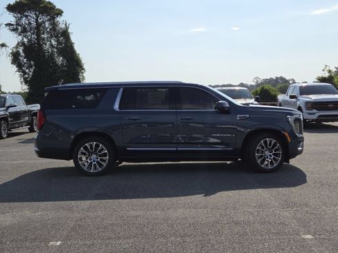 New 2026 GMC Yukon XL Denali w/ Denali Reserve Package AWD/4WD image 26