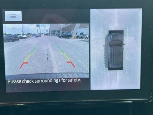 Used 2023 Ford Explorer ST-Line w/ Class IV Trailer Tow Package image 25