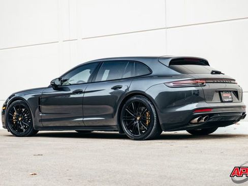 Used 2018 Porsche Panamera 4S image 5