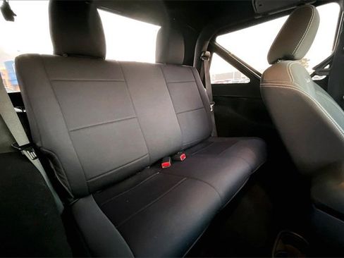 Used 2016 Jeep Wrangler Sahara w/ Connectivity Group image 20