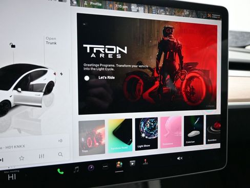 Used 2023 Tesla Model 3 Performance image 21