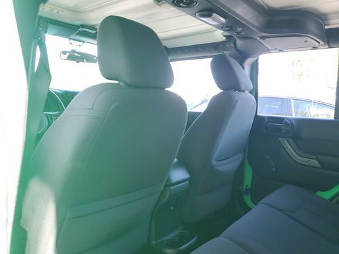 Used 2015 Jeep Wrangler Unlimited Sport w/ Connectivity Group AWD/4WD image 14