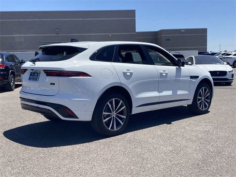 New 2026 Jaguar F-PACE R-Dynamic S image 17