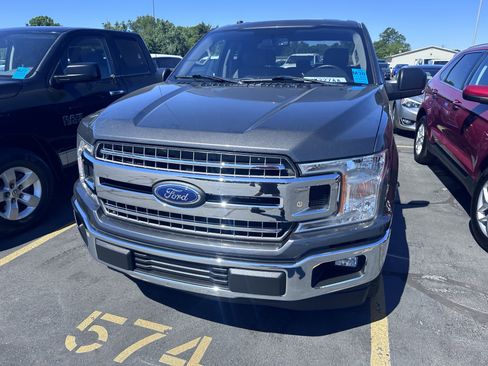 Used 2018 Ford F150 XLT w/ Equipment Group 301A Mid RWD image 4