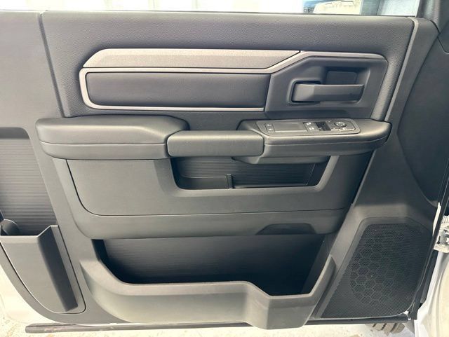 New 2026 RAM 5500 Tradesman AWD/4WD image 13