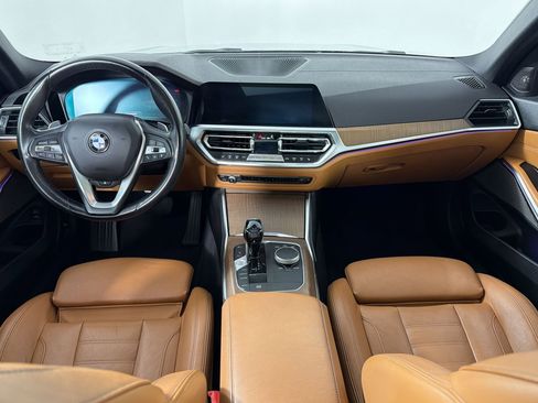 Used 2019 BMW 330i Sedan w/ Premium Package RWD image 17