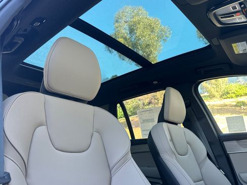 New 2026 Volvo XC90 B5 Plus AWD/4WD image 14