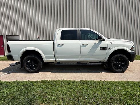 Used 2016 RAM 2500 Laramie w/ Sport Appearance Group AWD/4WD image 4