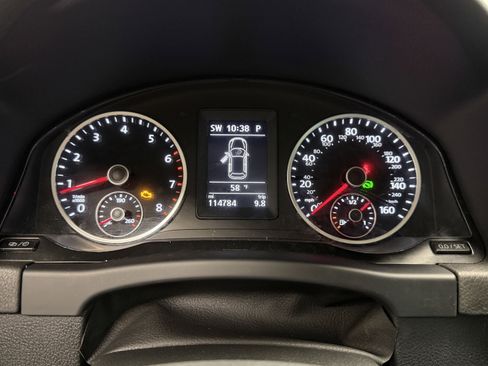 Used 2017 Volkswagen Tiguan Sport image 16