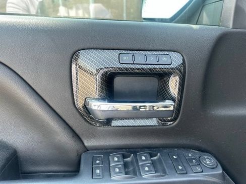 Used 2018 Chevrolet Silverado 1500 LTZ Z71 w/ LTZ Plus Package AWD/4WD image 14