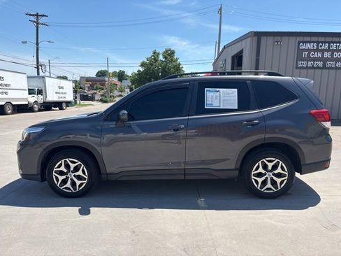 Used 2020 Subaru Forester Premium w/ Popular Package #1 AWD/4WD image 4